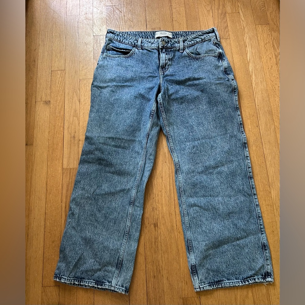Hollister Relaxed Fit Blue Jeans